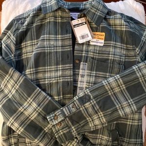 NWT Carhartt fleece lined flannel size small green